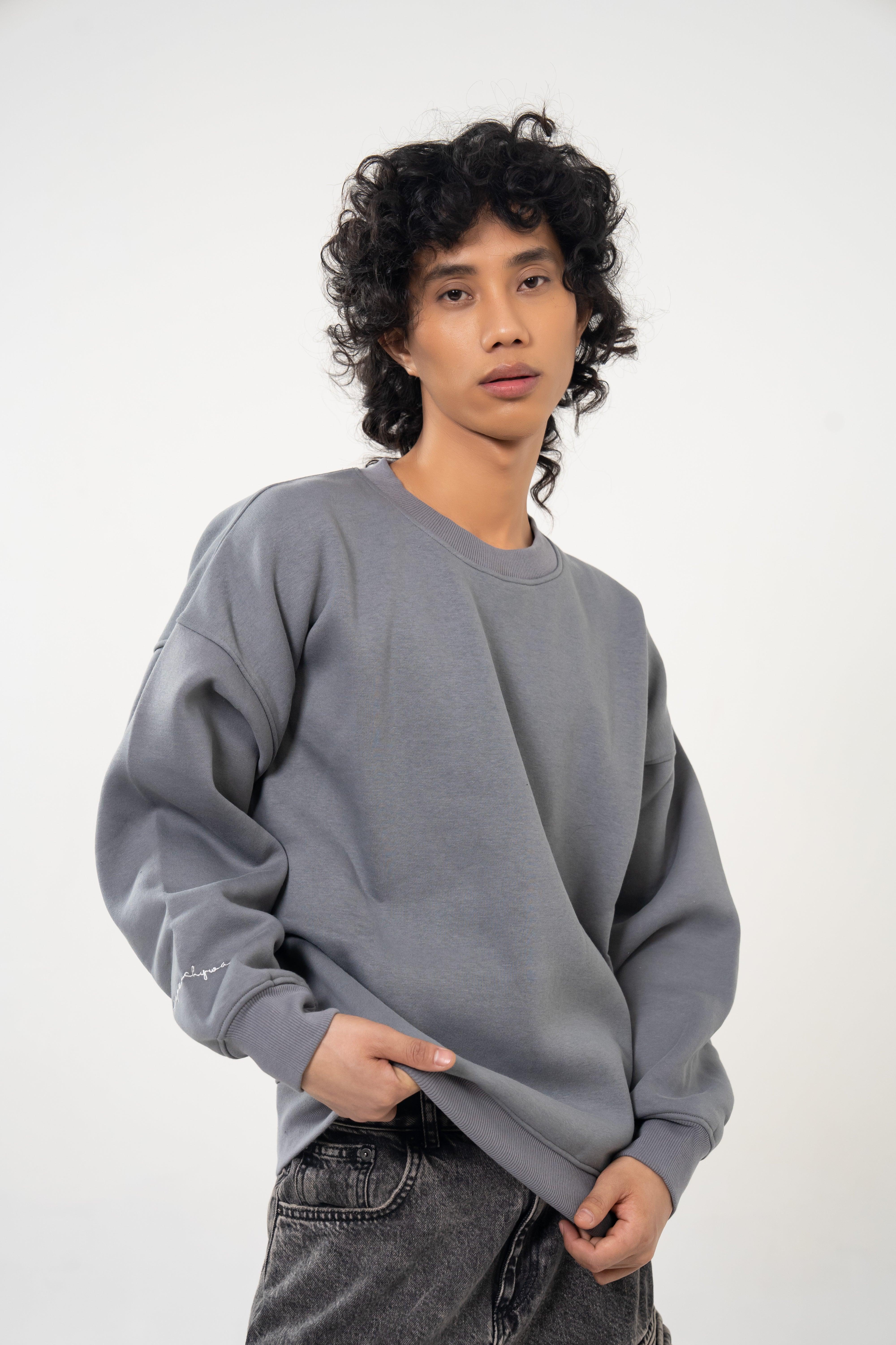 Graphiti Oversized Sweatshirt - Image 7